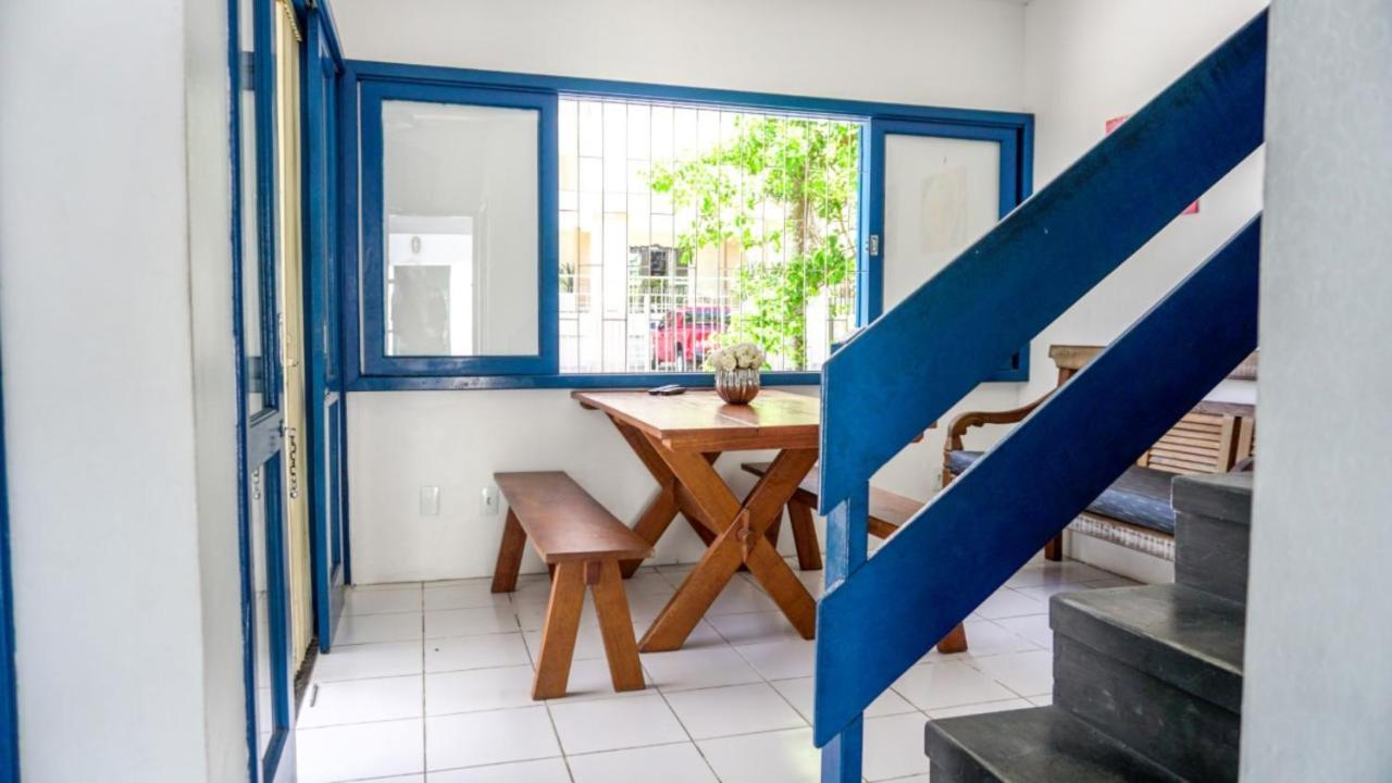 Casa Amarela - A 70 Metros Da Areia Da Dos Ingleses - 6 Pessoas Holiday home Florianopolis